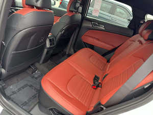 Sportage Híbrido SX-Prestige AWD 2024 Blanco con Poco Kilometraje, Volante a la Izquierda, Techo Solar, Arranque Remoto, Asientos de Cuero, Automático - Product Image 4