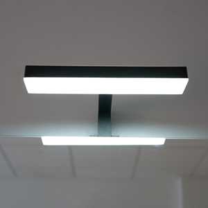 Miroir de salle de bain LED avec éclairage mural, finition noire, 20x5x12,5 pouces, catégorie de produit : miroir LED - Product Image 3