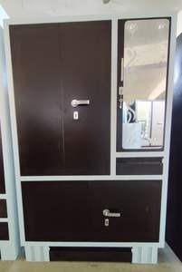 Almirah métallique de qualité supérieure à haute résistance pour un rangement maximal avec plusieurs étagères tige de suspension et verrouillage sécurisé pour la sécurité - Product Image 6