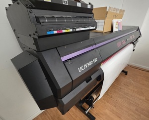 Nouvelle imprimante UV UCJV300-130 54 pouces avec découpeuse de contour - Product Image 3