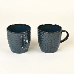 Juego de 2 Tazas de Té de Cerámica con Diseño Moderno de Mosaico en Tono Denim para Regalos - Product Image 4
