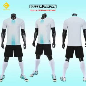 Conjuntos de uniformes de fútbol personalizados en poliéster ligero 100% con sublimación digital para el mejor rendimiento de Amano Sports - Product Image 5