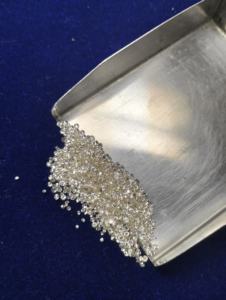 Fournisseur en gros de diamants naturels en vrac de 1,80 mm à 2,05 mm pour la fabrication de bijoux et de montres pour femmes - Product Image 2