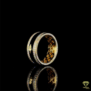 Bague unisexe élégante et polie avec des diamants brillants et audacieux de laboratoire, l'égouttement parfait pour les anniversaires ou les cadeaux exceptionnels - Product Image 2