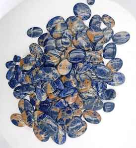 อัญมณีซาโดไลต์ทรงหลังเบี้ยสีฟ้าธรรมชาติที่ไม่ซ้ำใครอัญมณีสีฟ้าหลวมสำหรับเครื่องประดับอัญมณีทรงหลังเบี้ย - Product Image 2