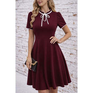 Robe midi en crêpe à manches courtes, à lacets et à volants pour femmes, 35719 - Bourgogne - Product Image 2