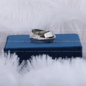 Bague unique Hip Hop de créateur personnalisée avec or blanc 10 carats et moissanite, diamants ronds brillants et taille baguette Vvs Clarity - Product Image 6