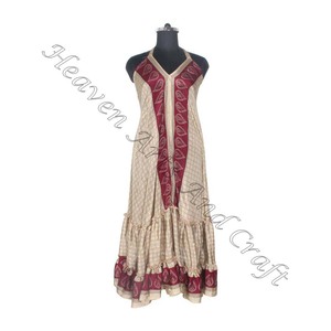 SD002 Saree / Sari / Shari Vêtements indiens et pakistanais de l'Inde Hippy Boho Fabricant et exportateur de vêtements pour femmes Vintage Sari - Product Image 1