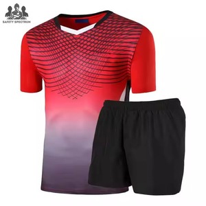 Uniforme de Fútbol para Adultos de Alta Calidad, 100% Poliéster, Ligero, de Secado Rápido y Transpirable, Servicio OEM Personalizado - Product Image 1
