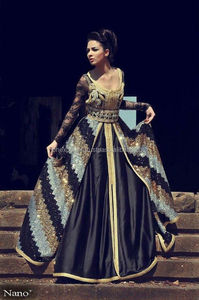 Kuwaiti <b>Women</b> Luxurious Bridal <b>Kaftan</b> Islamic Clothing With Embroidery and 3 Colour Shiny Beads Work and Open Neck Style - Product Image 2