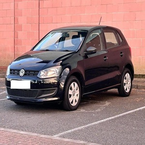 Volkswagen Polo 2010 USADO con Volante a la Izquierda/Derecha - Product Image 1