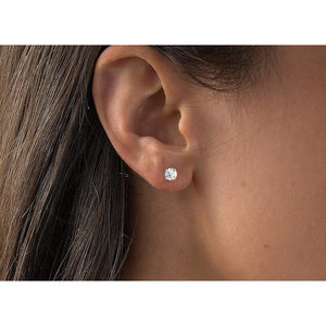 Boucles d'oreilles en diamants cultivés en laboratoire certifiés AGI de 2,00 CTW en or jaune 14 carats - Bijoux en diamants certifiés - Product Image 5