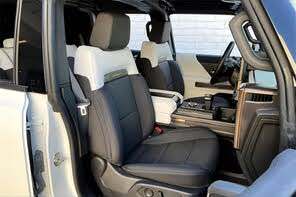 GMC Hummer EV SUV 2025, Volante a la Izquierda, Tracción en las Cuatro Ruedas (2X AWD) - Product Image 3