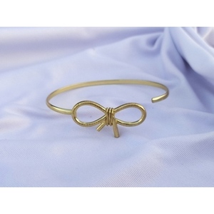 Bracelets en laiton faits à la main élégants pour femmes, idéaux pour offrir en cadeau - Product Image 5