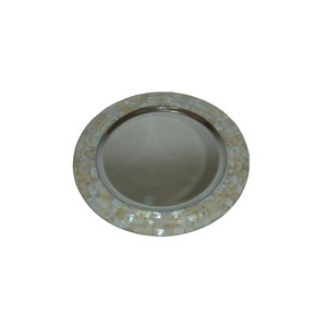 Plato para servir de catering para fiesta de boda con acabado de níquel, plato de cargador de borde en relieve de acero inoxidable para servir alimentos redondeados - Product Image 3