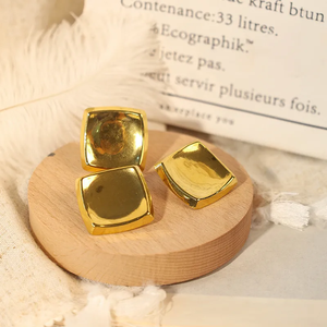 Boucles d'oreilles minimalistes en acier inoxydable 304 plaqué or 18 carats, motif géométrique, bijoux non décolorants, style simple pour femmes, conçues - Product Image 3