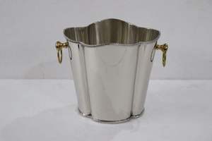 Seau à glace en métal à double paroi utilisé pour stocker des glaçons avec un porte-glaçons qui est totalement antirouille - Product Image 4