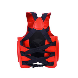 Protections de poitrine de boxe en cuir légères, respirantes et écologiques, fabriquées au Pakistan, pour adultes, options personnalisées, prix bas - Product Image 6