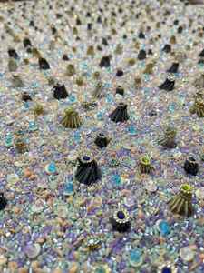 Tissu en organza de luxe fait main avec broderie, perles et dentelle en strass, le plus recherché pour les robes de soirée et les tenues de fête - Product Image 2