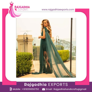El Más Hermoso Vestido de Noche sin Espalda con Decoración de Patrones de Cuentas y Cintura Natural - Product Image 2