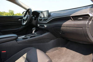 Nissan Altima 2021 impecable - Product Image 3