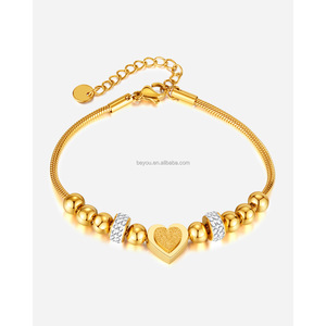 Set di Accessori Invernali Sigma Gamma Rho PHILO 1943 per Sorority, <span class=keywords><strong>Sciarpa</strong></span>, Cappello e <span class=keywords><strong>Guanti</strong></span> in Maglia Acrilica, Scudo Giallo Oro Bianco per Donne - Product Image 4