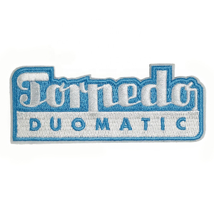 100% parches bordados de chenilla personalizados para ropa parches de tela con forma de flor del alfabeto del corazón cosidos para planchar para sombreros - Product Image 4