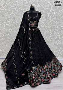 Belle Robe Incroyable Chinnon Lehenga Choli & Dupatta Avec Multi Fil Zari Séquence Fantaisie Broderie Travail Fournisseur En Gros - Product Image 2