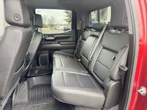 Super Red 2024 GMC Sierra 1500 SLT Crew Cab 4WD Direction à Gauche avec Toit Ouvrant Démarrage à Distance Sièges en Cuir Pack Premium Pneus R18 - Product Image 6