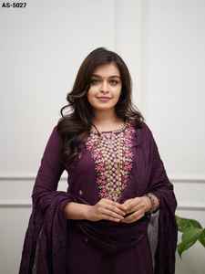 Traje Salwar Kameez de Algodón Slub Listo para Usar con Lentejuelas y Bordados y Dupatta de Nazmin para Mujer - Product Image 5