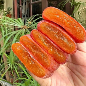 ลูกพลับตากแห้งธรรมชาติจากเวียดนาม คุณภาพพรีเมียม สำหรับการส่งออกขายส่ง - Product Image 1