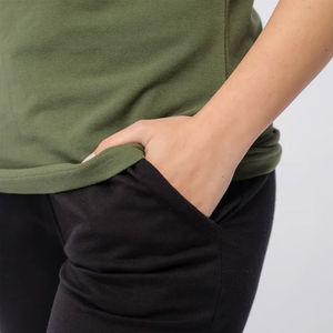 NUEVA Camiseta Polo Elegante y Cómoda de Secado Rápido para Mujer, Ropa Casual de Calle, Logotipo y Color Personalizables - Product Image 2