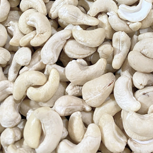 Venta caliente 2023 Ww180 Ww320 Anacardo crudo Venta al por mayor Fábrica de Santigo en Vietnam Listo para enviar - Product Image 1