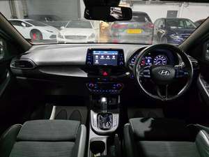 HYUNDAI I30 1.4 T-GDI 2021 USADO, Volante a la Izquierda/Derecha - Product Image 4