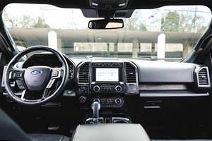 Ford F-150 Lariat Flex 4x4 Turbo V8 SUV 2020 USADO, Interior de Cuero Oscuro, Neumáticos R21, Bajo Kilometraje - Product Image 3