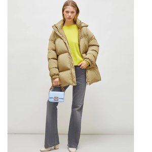 Chaqueta acolchada de invierno con patrón Reversible para mujer, manga larga, cuello levantado con capucha, impermeable, poliéster, servicio OEM de calle alta - Product Image 2