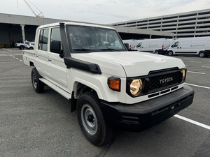 Toyota Pickup 2024 USADO, Nuevo Modelo Land Cruiser 79 Doble Cabina 4x4 4.2L - Product Image 1