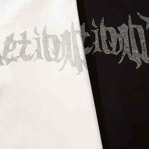 Camiseta de Manga Corta de Peso Pesado Personalizada al por Mayor, Confeccionada con Precisión con Pedrería de Alta Claridad - Product Image 4