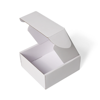 Fabricant de couleur blanche grande boîte en carton imprimé en couleur boîte d'emballage en papier en carton personnalisée pour vêtements