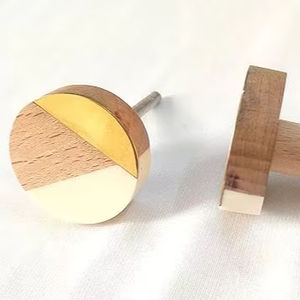 Perillas de gabinete de madera de lujo con incrustaciones de resina Perillas y tiradores de puerta de madera/perillas de gabinete Cocina de madera a bajo precio por HF CRAFTS - Product Image 1