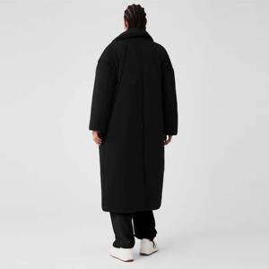Manteau long matelassé pour femme de qualité supérieure Veste d'hiver matelassée surdimensionnée avec capuche pour plus de chaleur et de confort par temps froid - Product Image 4