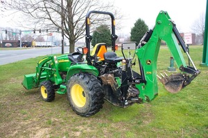 Tracteur à roues John Deere 3520 2013, automatique, 4x4, 55 CV, boîte de vitesses SS, pompe à engrenages, moteur - Product Image 6