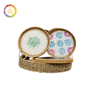 Bandeja de ratán y nácar artesanal vietnamita, bandeja de servicio tejida a mano para uso elegante en el hogar o restaurante - Product Image 1