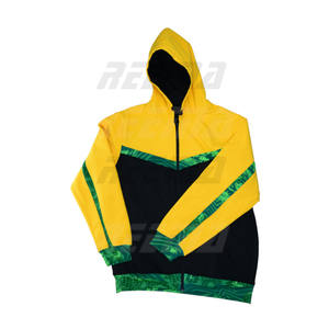 Fabriqué à partir de veste en polyester Soft Shell de qualité supérieure Panneaux en tissu Soft Shell sublimés évacuant la sueur Fabriqué au Pakistan - Product Image 2