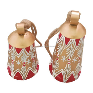 Campanas colgantes navideñas decorativas de hierro de colores a granel personalizadas a la venta en India a los mejores precios - Product Image 2