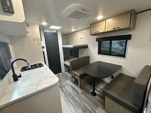 รถบ้าน Jayco Jay F-l-i-g-h-t Slx Sport 170BH รุ่นใหม่ ปี 2026 พร้อมขายแล้ว - Product Image 6