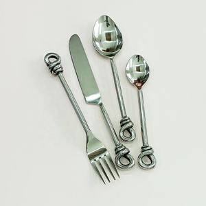 Ensemble de couverts de Style occidental en acier inoxydable, Unique et élégant avec une poignée faite à la main pour un cadeau de mariage - Product Image 1