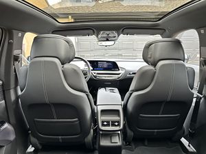 Offre exceptionnelle : Lyriq RWD EV Crossover 340 ch, 102 kWh - Product Image 6