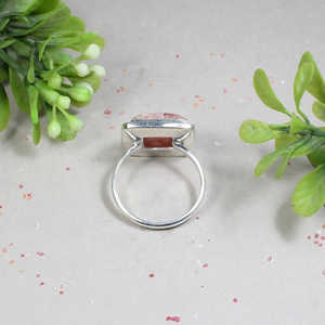 Anillo fino de Plata de Ley 925 estilo bohemio para hombre, juego de piedras preciosas de Rodocrosita Natural con ajuste de bisel de corte de pera - Product Image 1