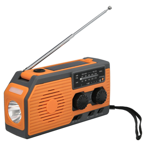 Torcia LED Solare di Emergenza con Radio, Alimentazione a Batteria, Ricarica Manuale a Dinamo - Product Image 1